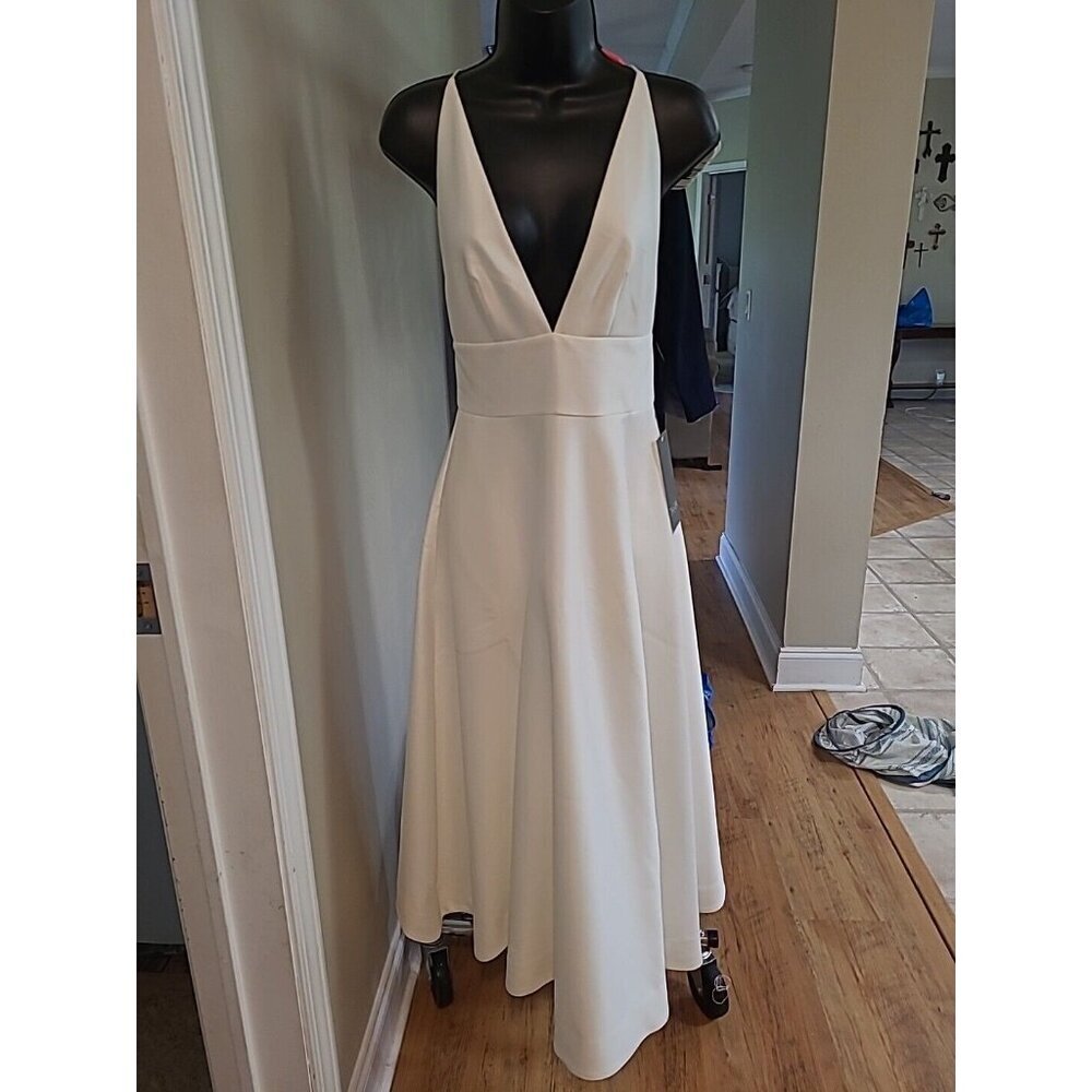 Theia White Low V Cut Dress Size 0